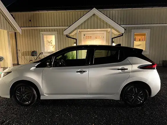 Nissan Leaf 2021 photo 3