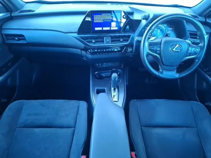 Lexus Ux 2024 photo 3