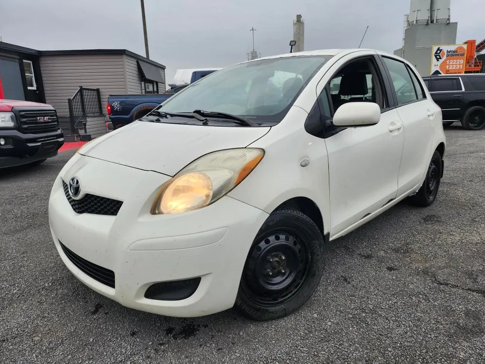 Toyota Yaris 2010 photo 2