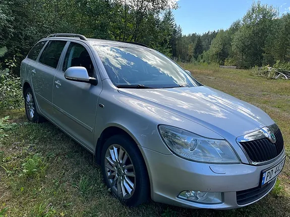 Skoda Octavia 2013 photo 4