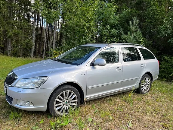 Skoda Octavia 2013 photo 5
