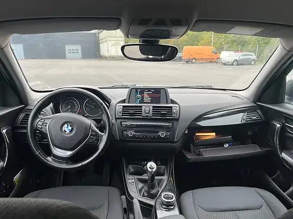BMW 118D 2012 photo 5