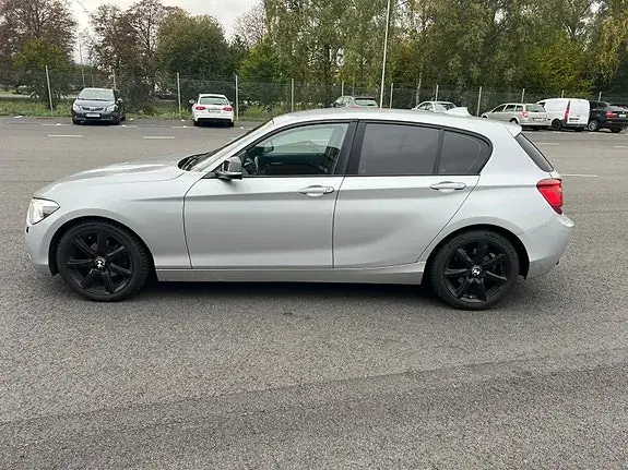 BMW 118D 2012 photo 3