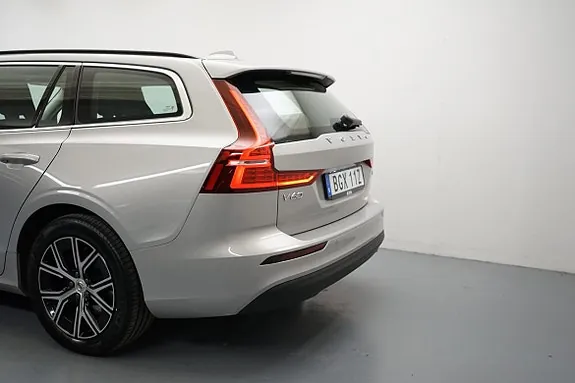 Volvo V60 2024 photo 3