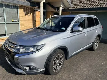 Mitsubishi Outlander 2016 photo 2