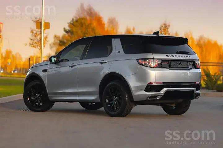 Land Rover Discovery Sport 2018 photo 2