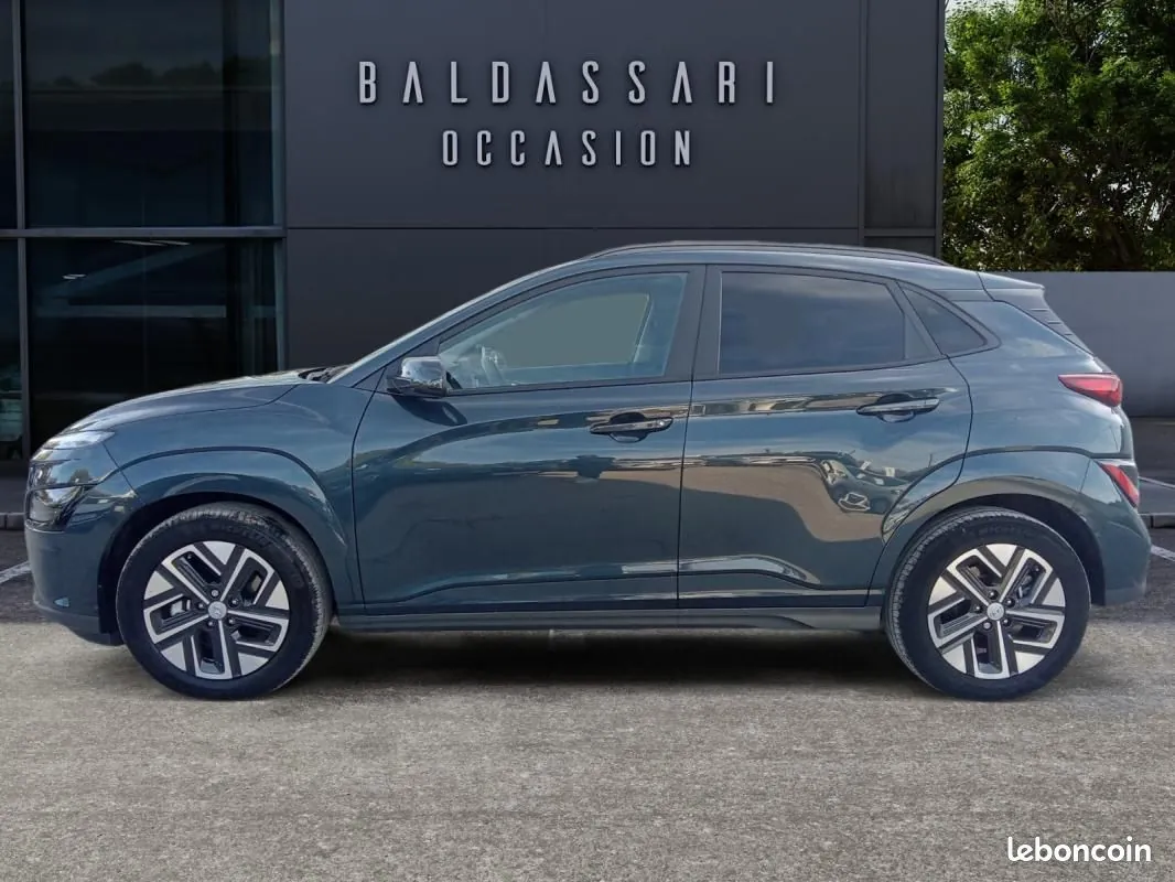 Hyundai Kona 2023 photo 2