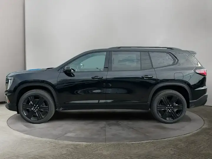 GMC Acadia 2026 photo 2