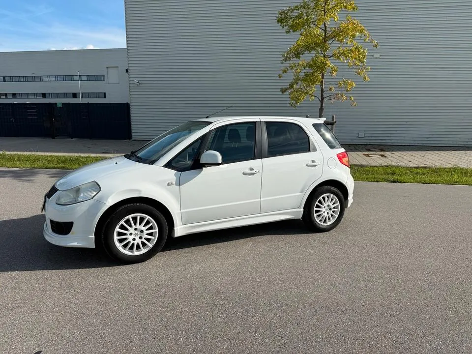 Suzuki Sx4