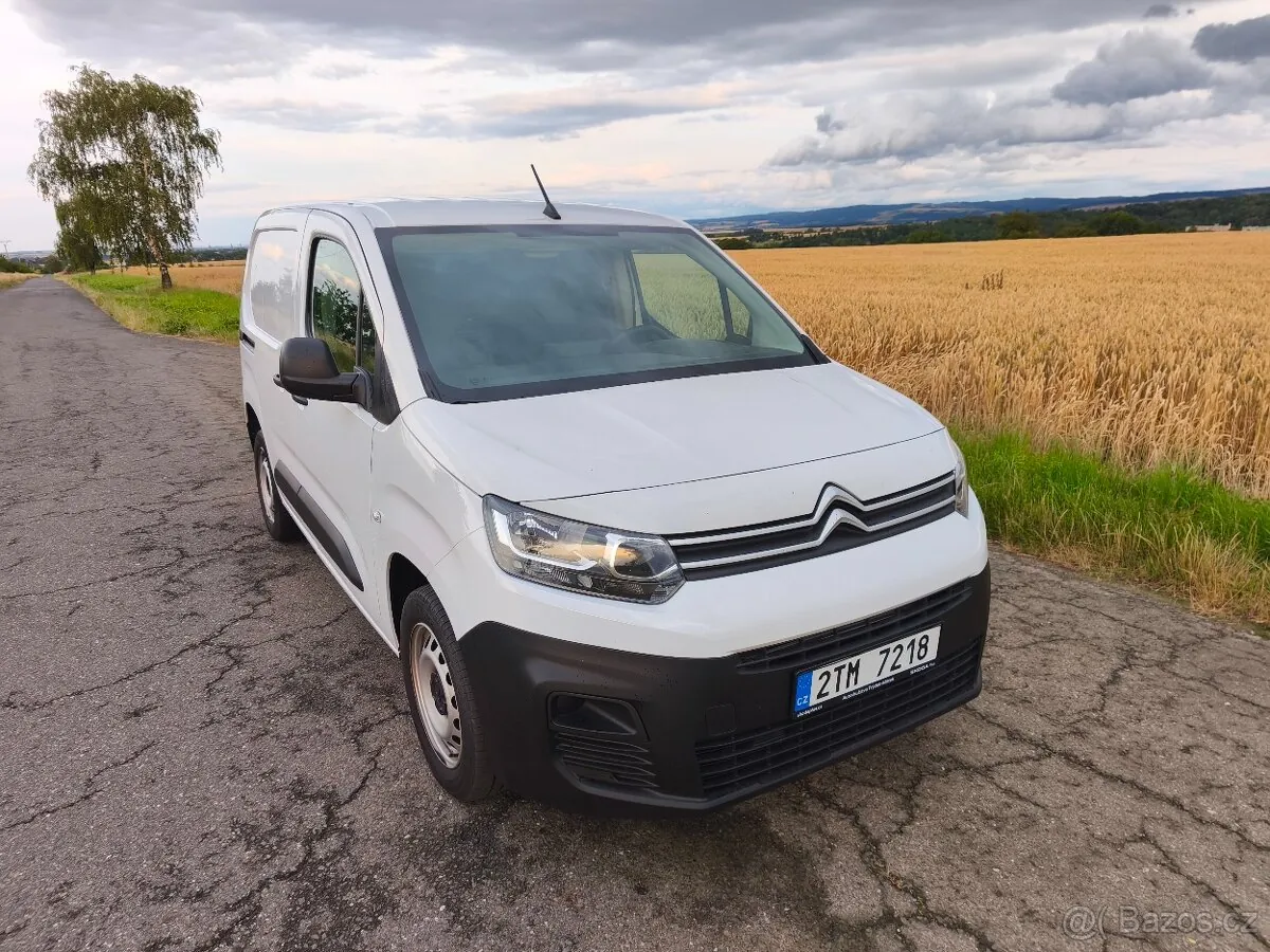 Citroen Berlingo 2023 photo 2