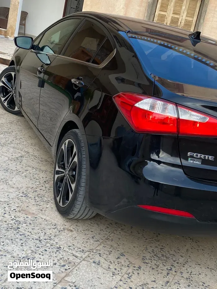 Kia Forte 2015 photo 4