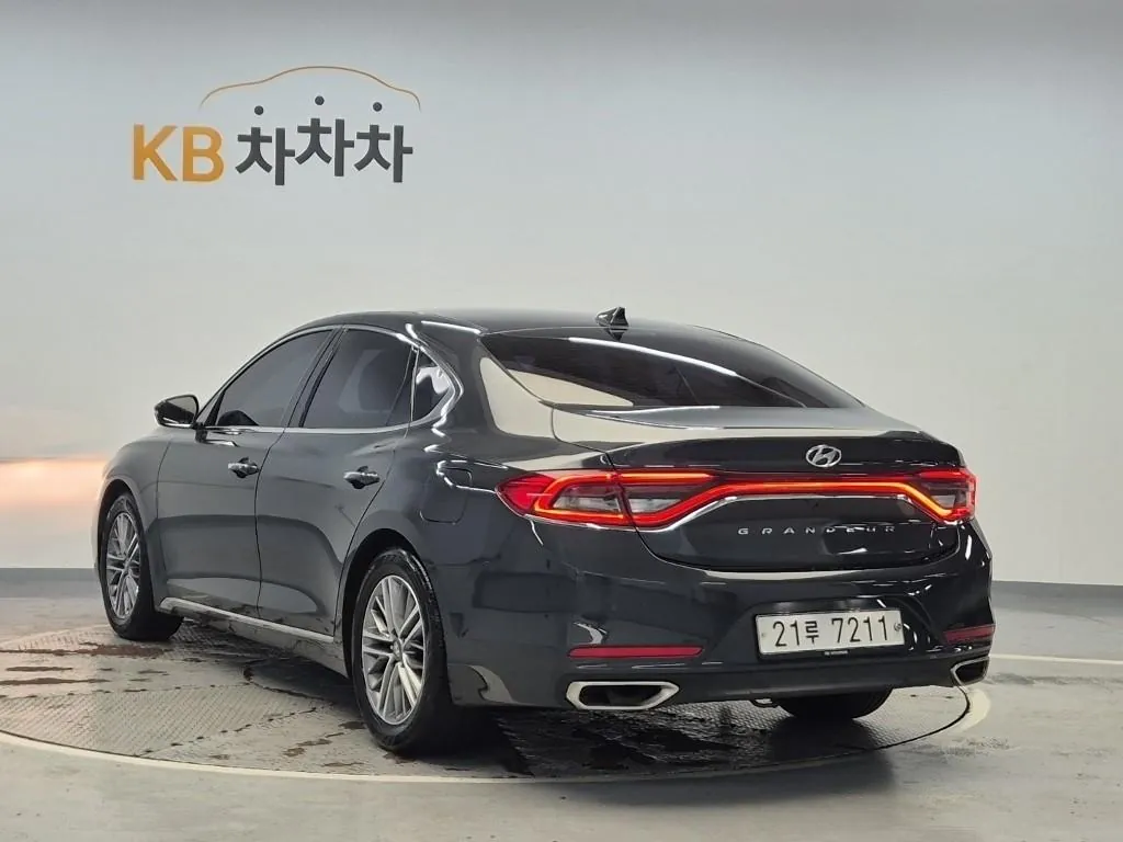 Hyundai Grandeur 2018 photo 2