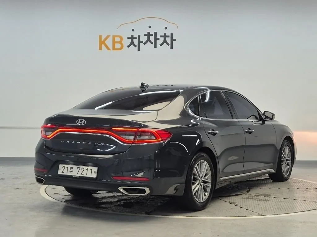 Hyundai Grandeur 2018 photo 3