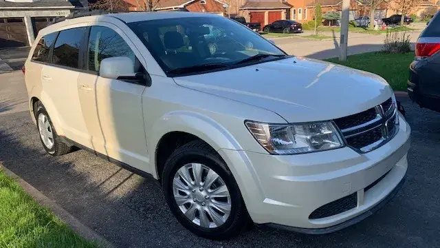 Dodge Journey 2012 photo 2