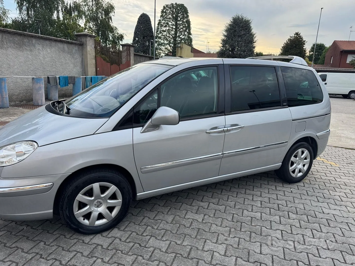 Peugeot 807