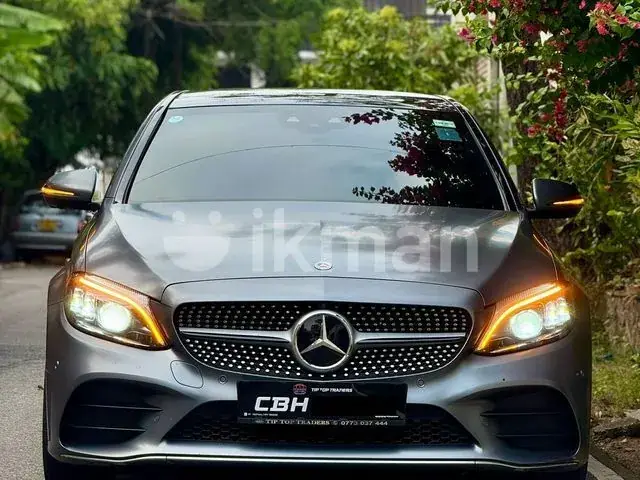 Mercedes-Benz C200