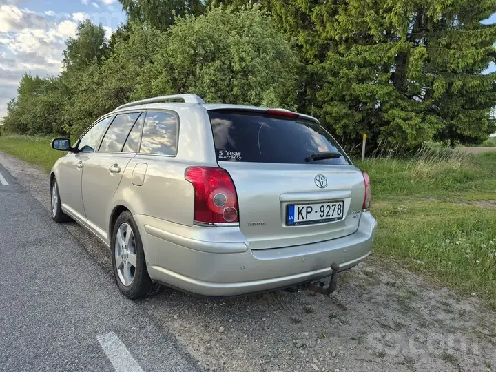 Toyota Avensis 2006 photo 5