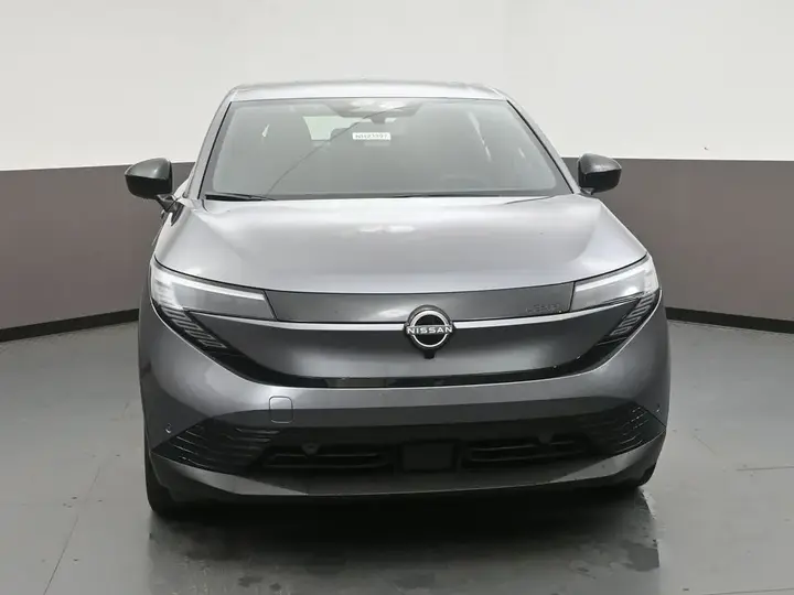 Nissan Leaf 2027 photo 2