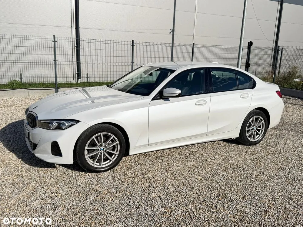 BMW 318I 2022 photo 5