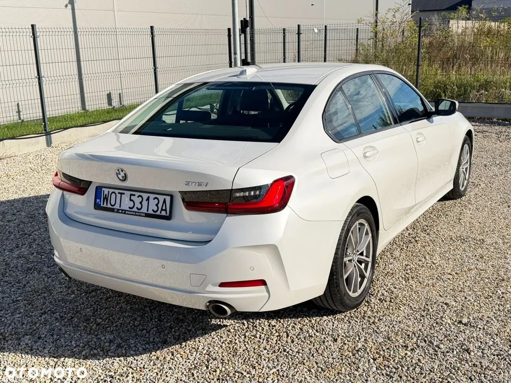BMW 318I 2022 photo 4