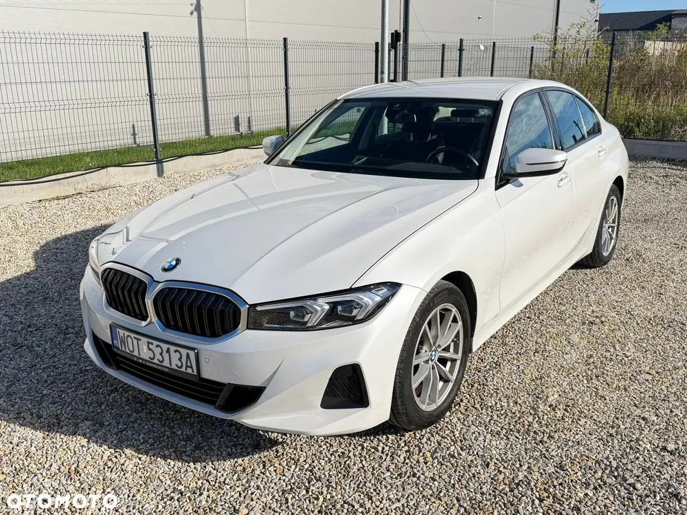 BMW 318I 2022 photo 2