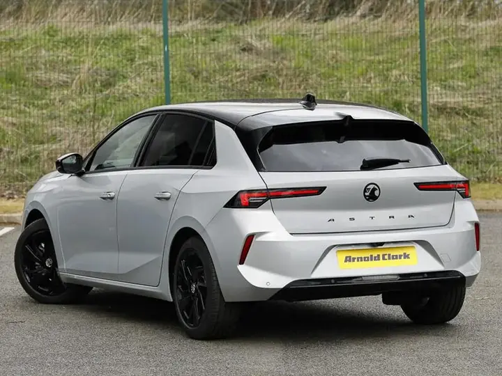 Vauxhall Astra 2026 photo 2