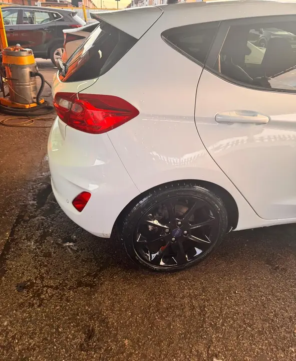 Ford Fiesta 2018 photo 3