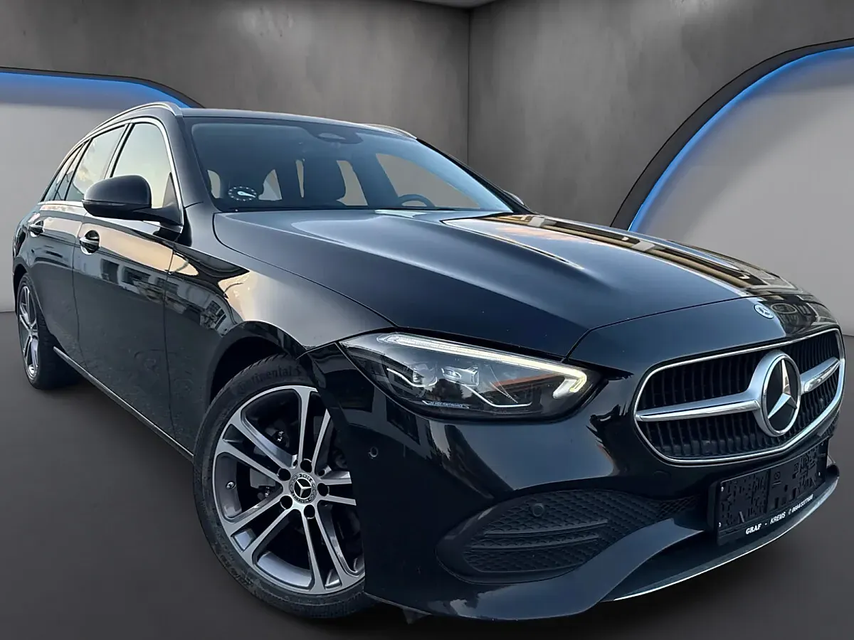 Mercedes-Benz C-Class 2023 photo 3