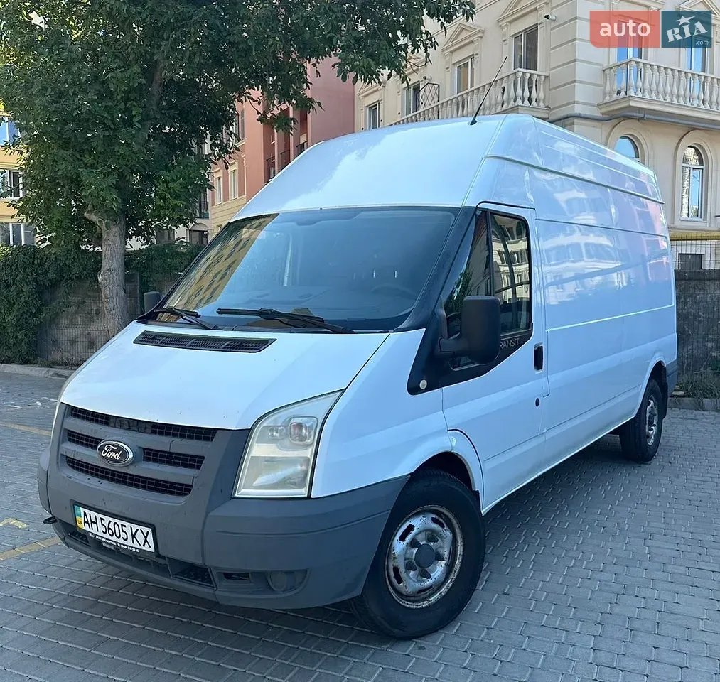 Ford Transit 2011 photo 2