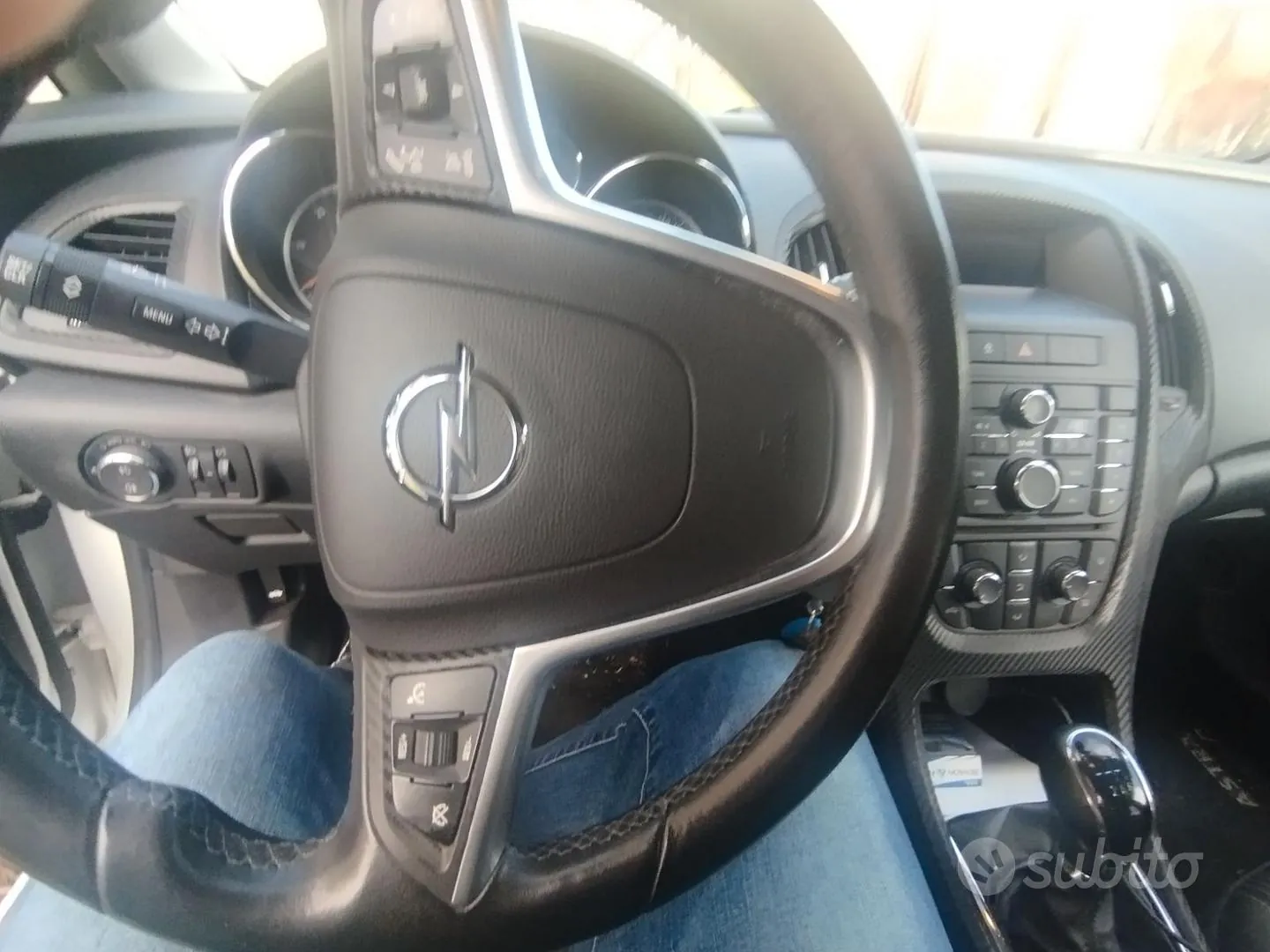 Opel Astra 2011 photo 5