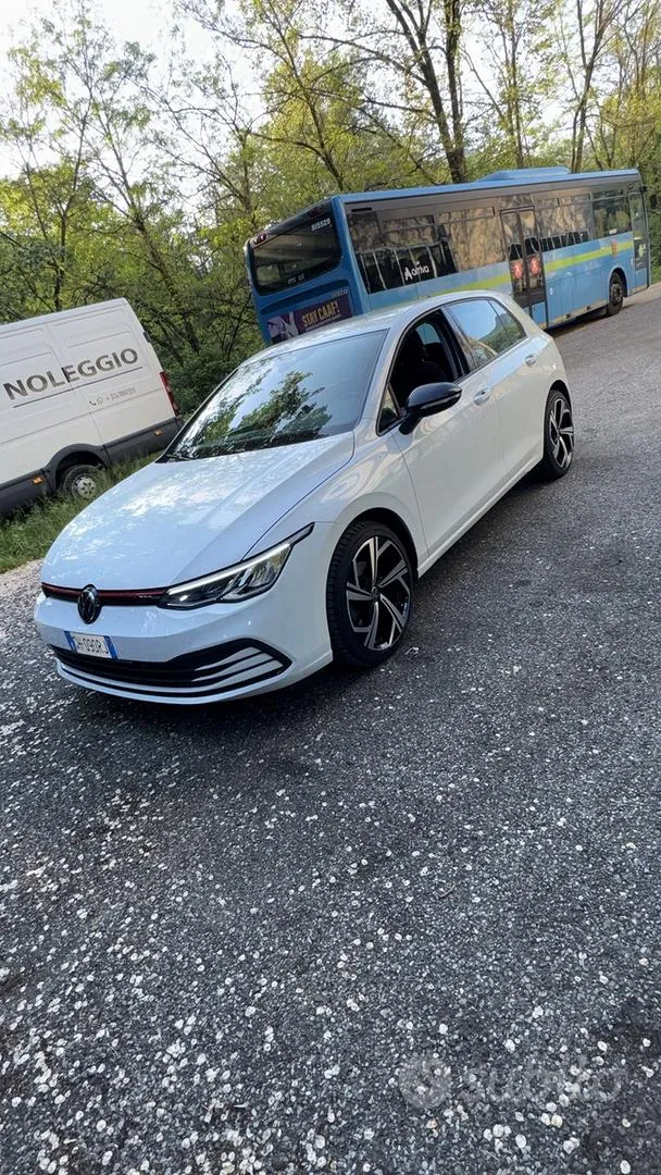 Volkswagen Golf 2022 photo 3