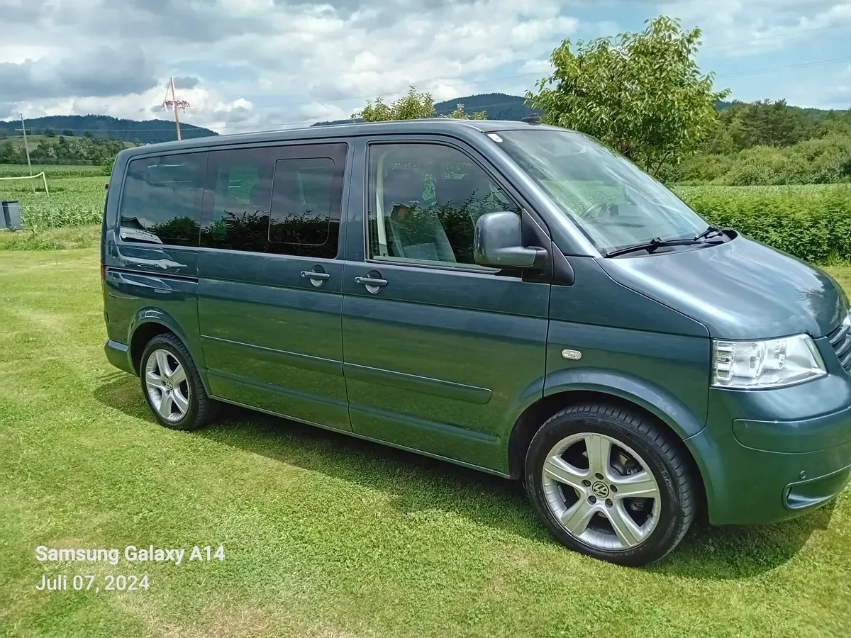 Volkswagen T5 2004 photo 3