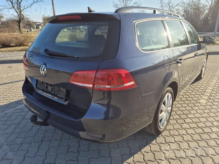 Volkswagen Passat 2011 photo 5