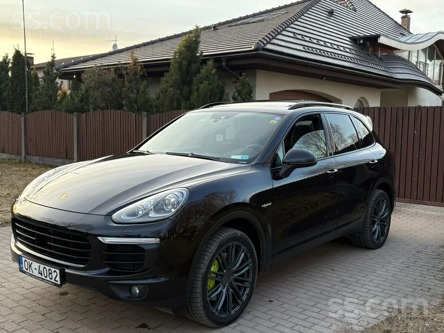 Porsche Cayenne 2015 photo 2