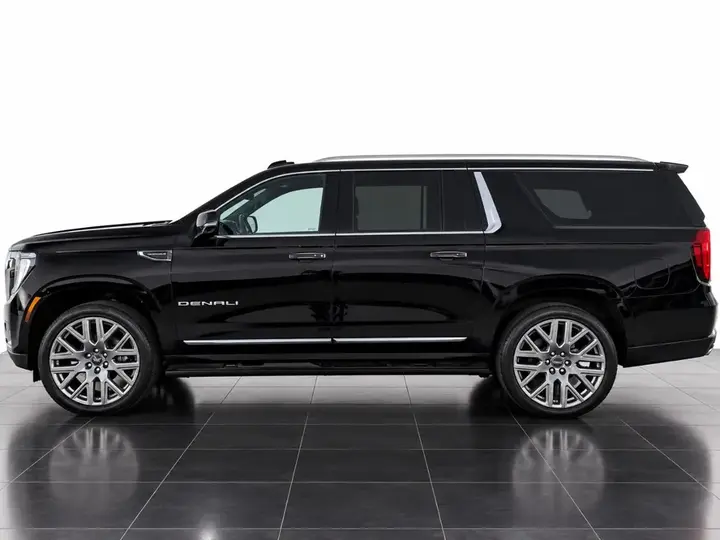 GMC Yukon Xl 2026 photo 2