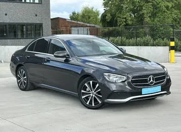 Mercedes-Benz E-Class 2020 photo 2
