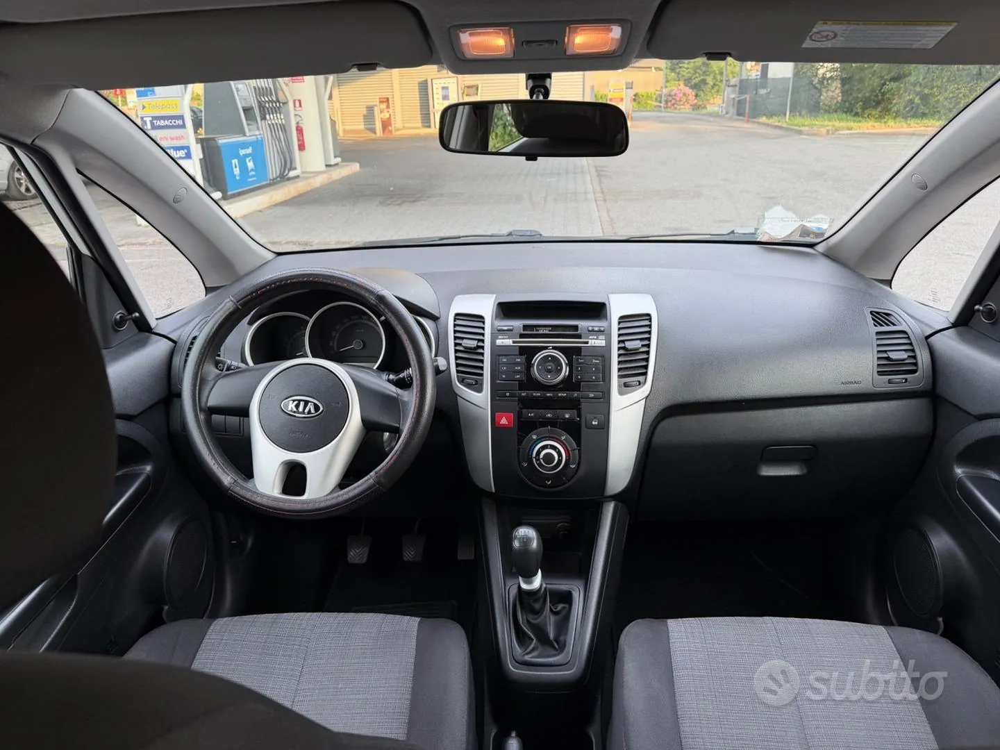 Kia Venga 2011 photo 5