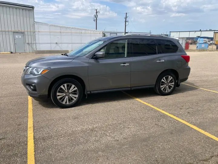 Nissan Pathfinder 2019 photo 3
