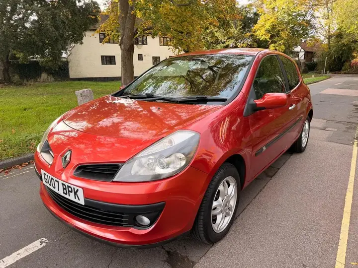 Renault Clio 2007 photo 4