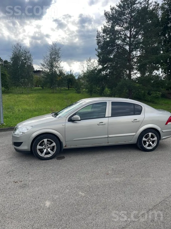 Opel Astra 2007 photo 2