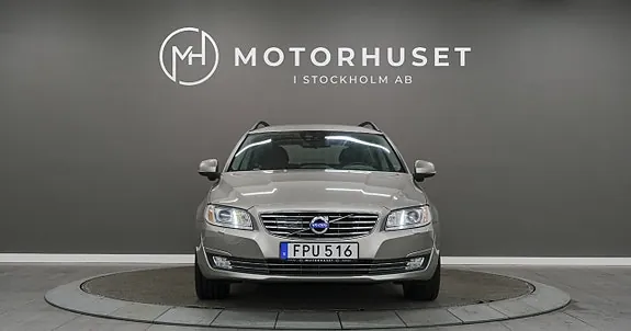 Volvo V70 2015 photo 2