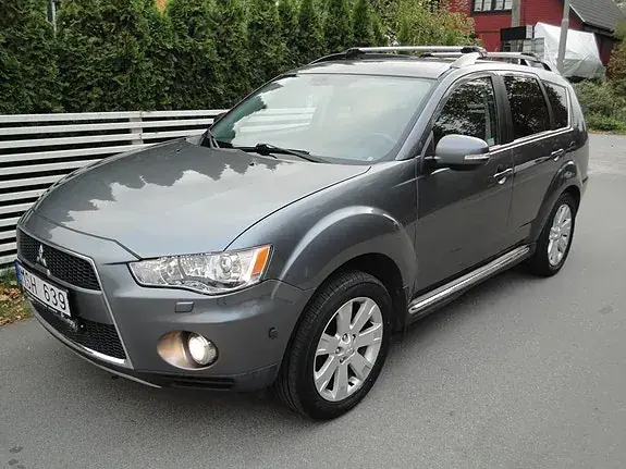 Mitsubishi Outlander 2012 photo 3