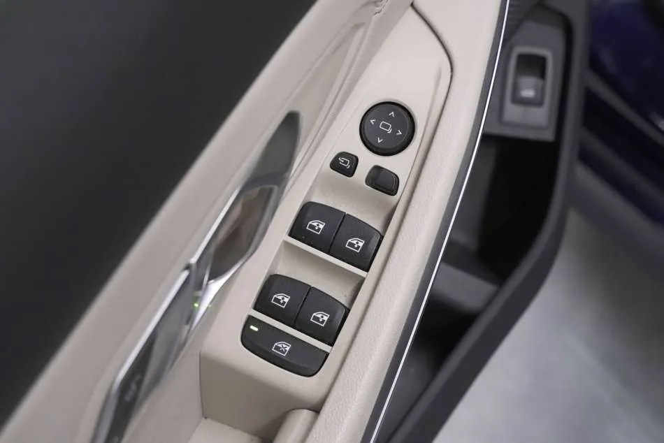 BMW 320D 2020 photo 2