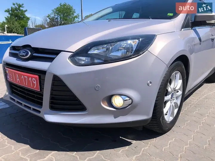 Ford Focus 2012 photo 4