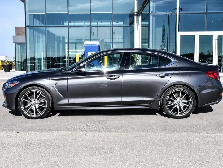 Genesis G70 2020 photo 3