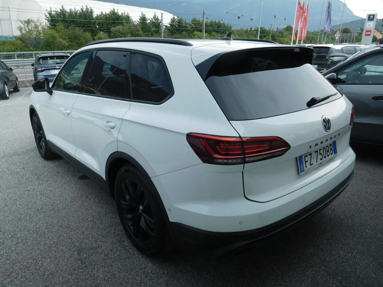 Volkswagen Touareg 2019 photo 4