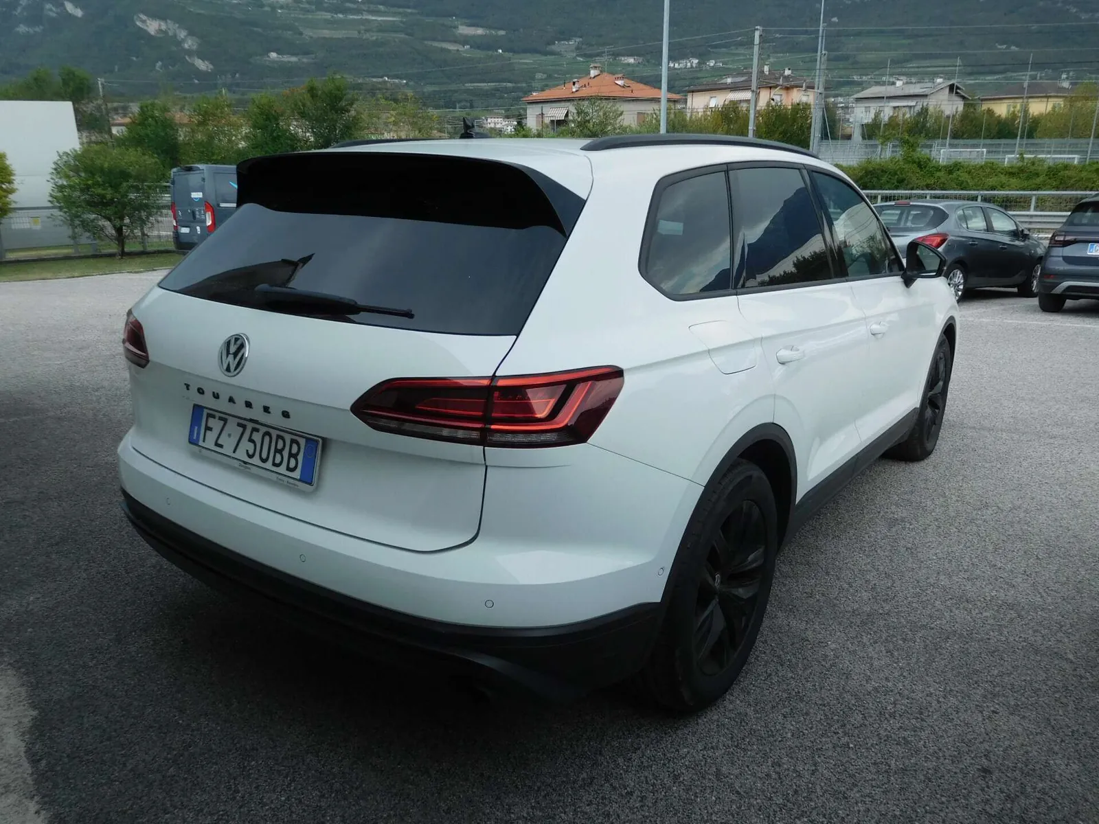 Volkswagen Touareg 2019 photo 5