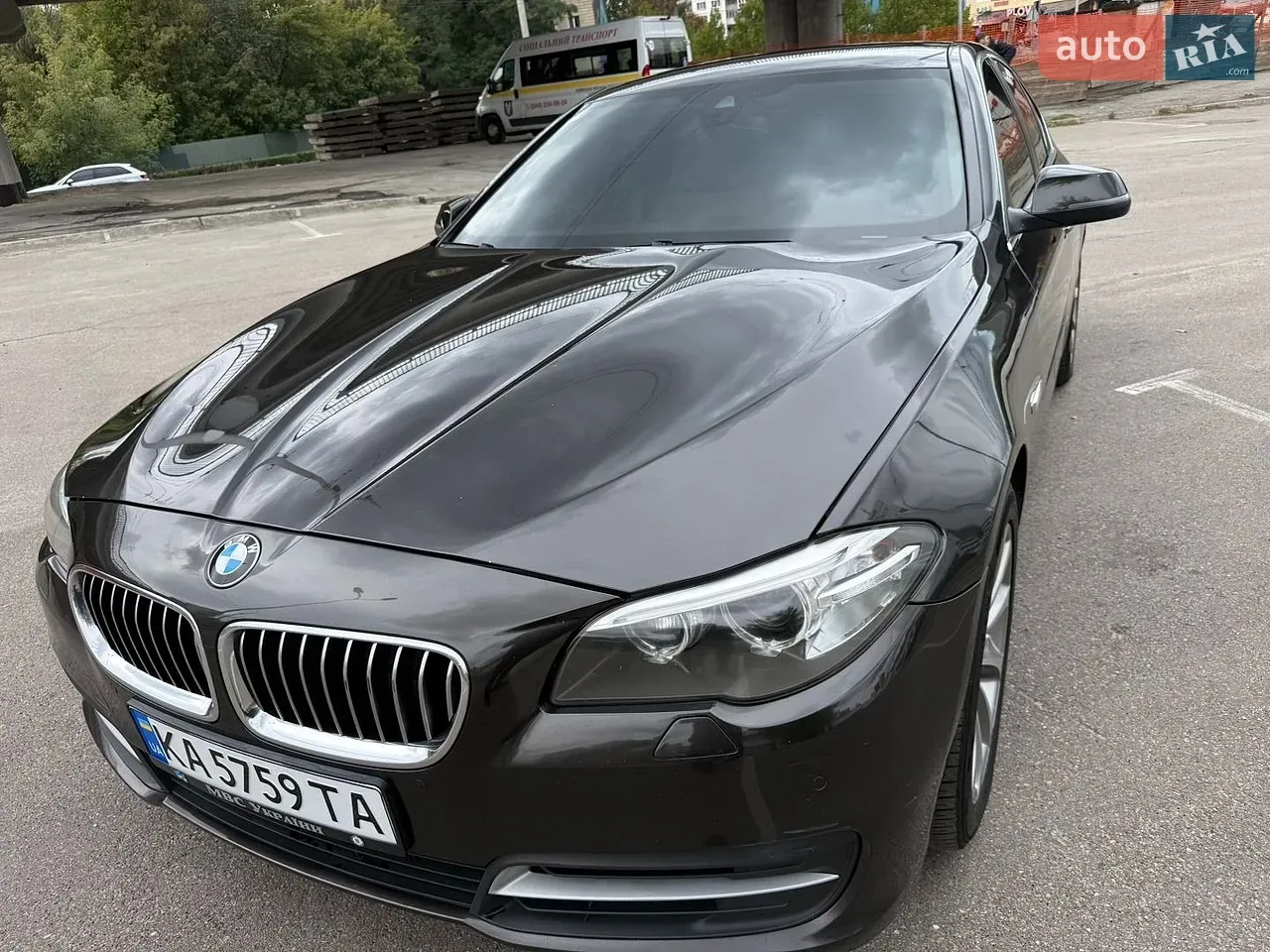 BMW 5 Series 2014 photo 2