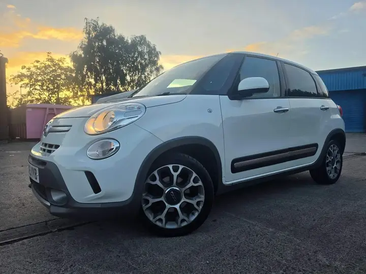 Fiat 500L 2015 photo 3