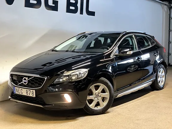 Volvo V40 Cross Country 2013 photo 2
